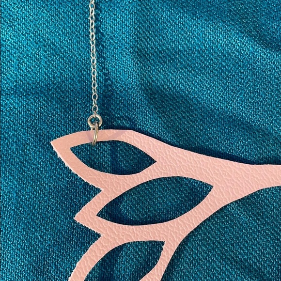 Vinyl Necklace - Picture 6 of 6